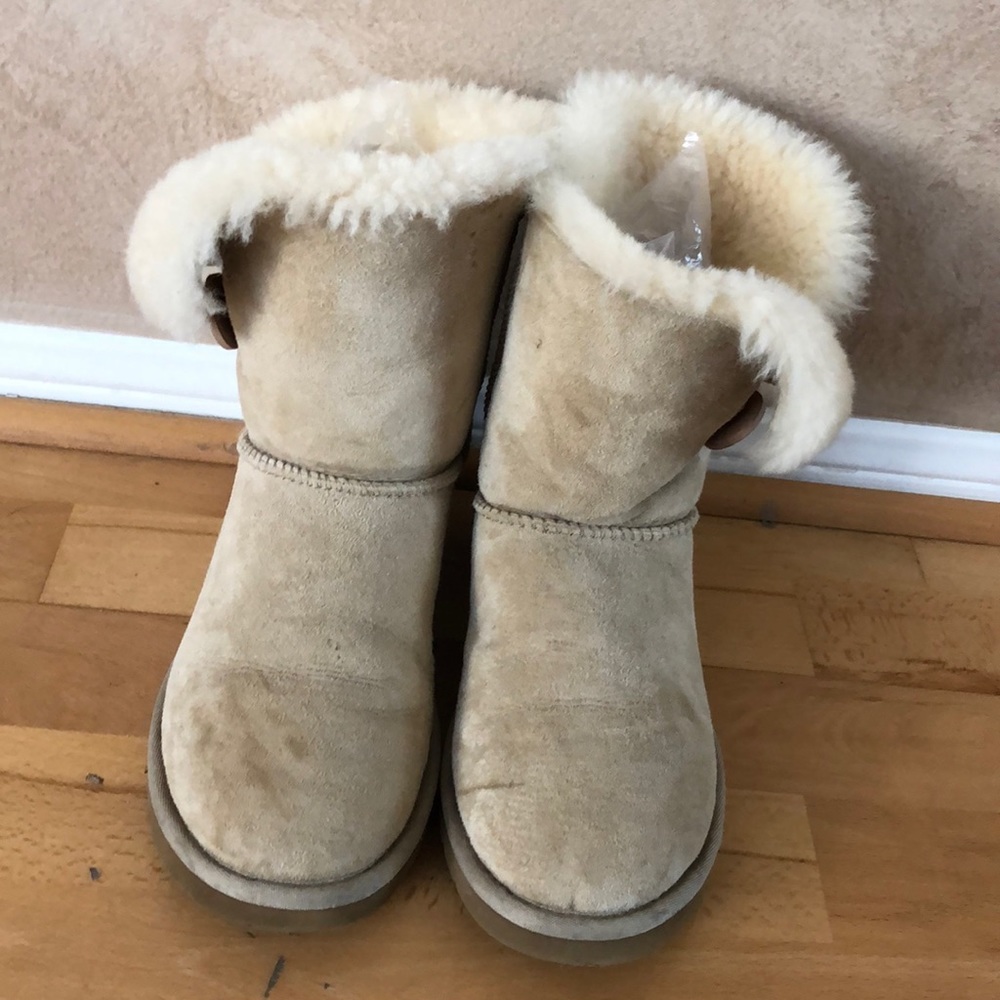 🚫Gifted - UGG BAILEY Button Boots Sz US7/EU 38